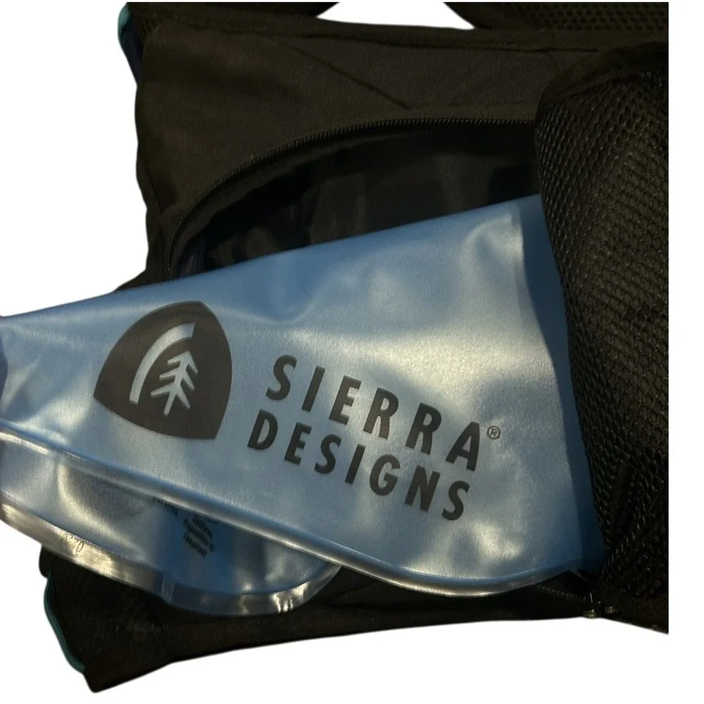 Sierra Designs® Flagstaff 4L Hydration Pack Black